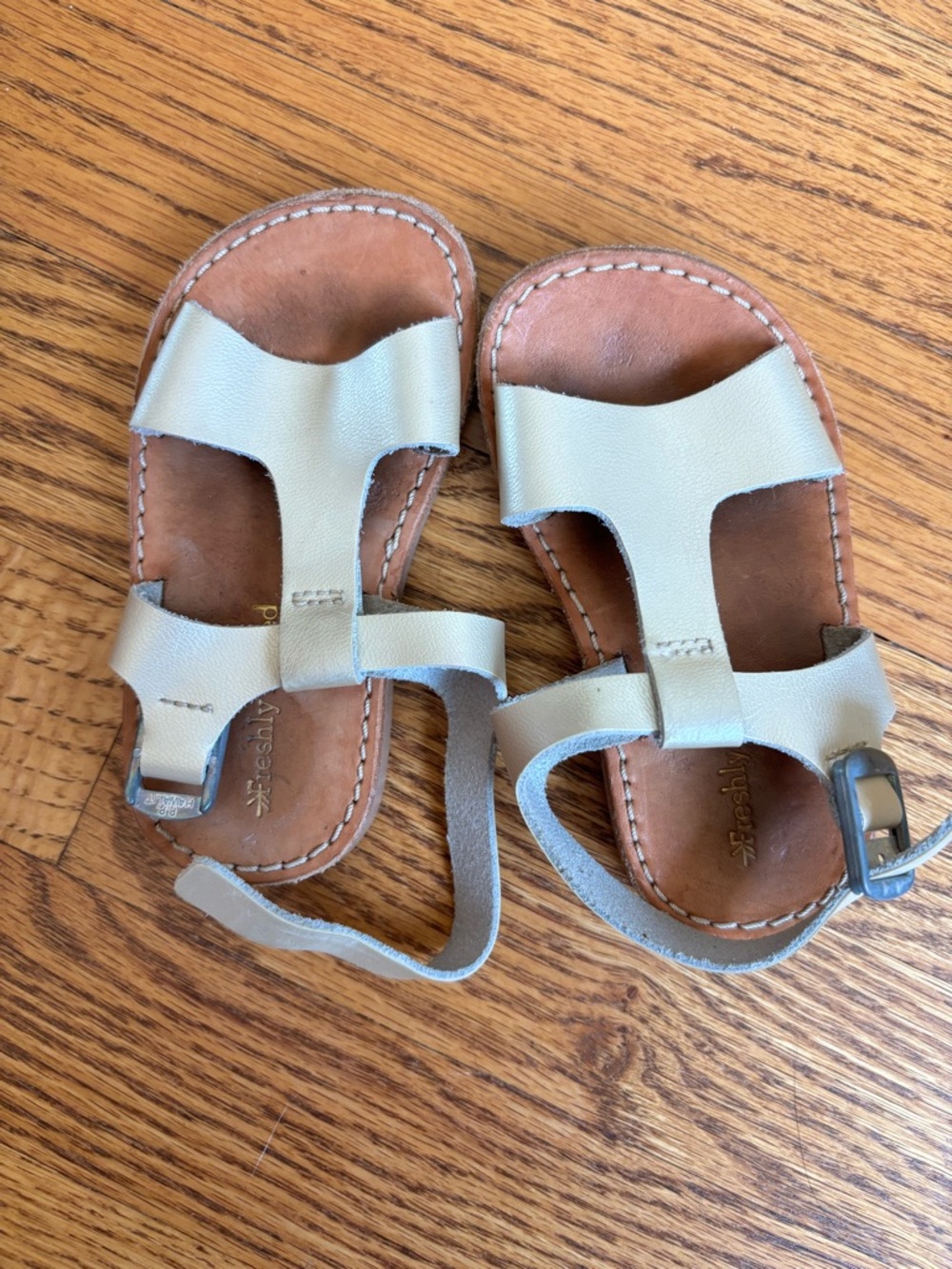 Freshly Picked Baby Size 5 Gold Sandals